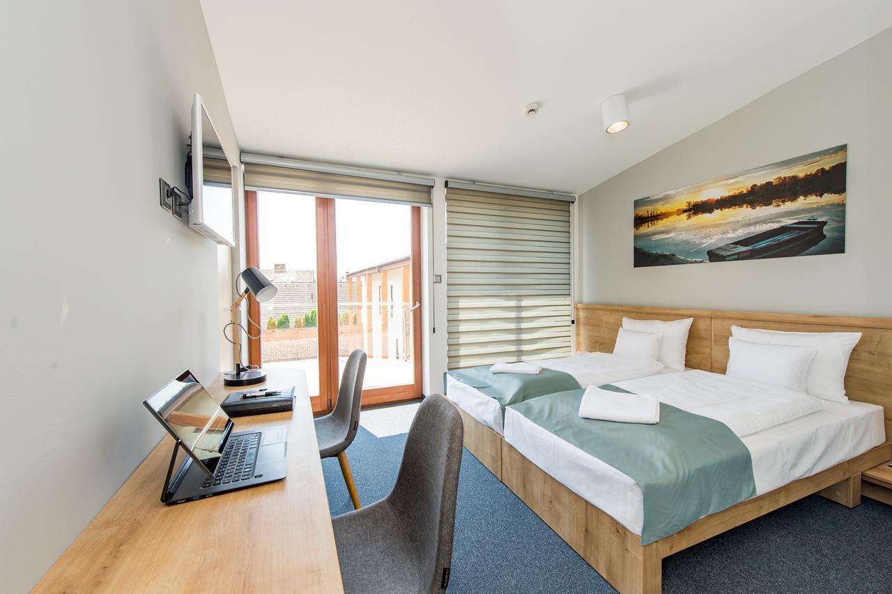 Pilvax Hotel Superior Калокса Экстерьер фото
