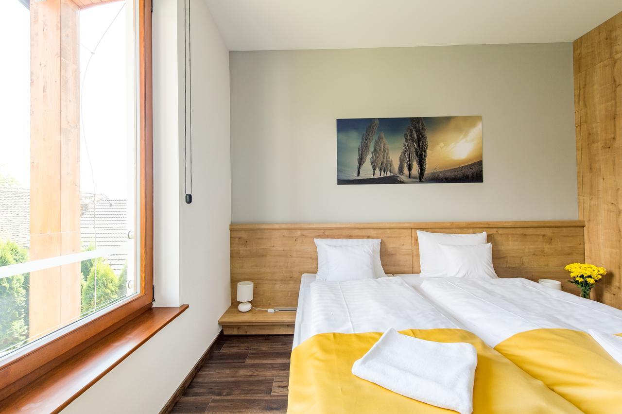 Pilvax Hotel Superior Калокса Экстерьер фото