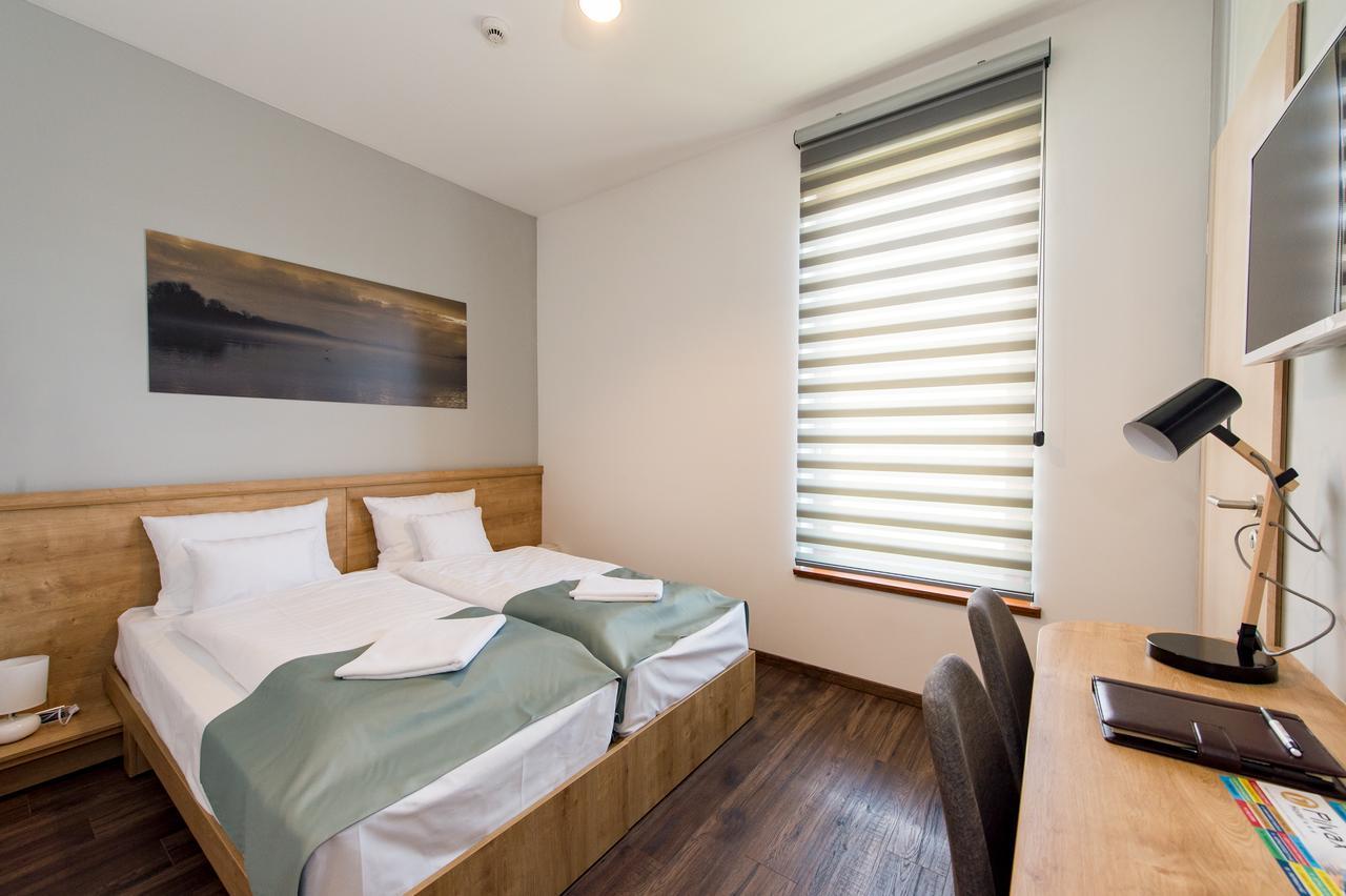 Pilvax Hotel Superior Калокса Экстерьер фото